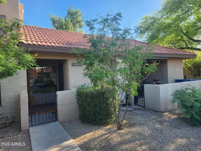 MLS: 7031106 Condo For Sale