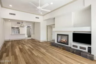 Photo #2: 7031231 Listing 