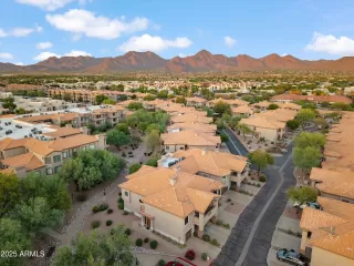 Photo #6: 7031378 Listing