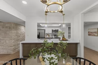 Photo #3: 7031452 Listing