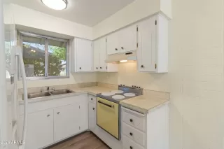 Photo #3: 7031607 Listing