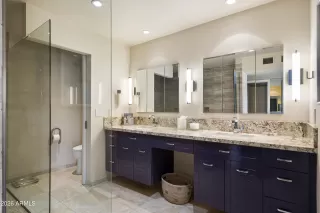 Photo #5: 7031622 Listing 