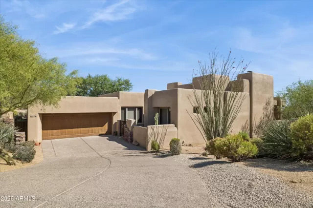 MLS: 7031864 Condo For Sale