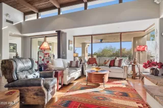 Photo #5: 7031864 Listing