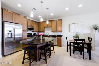 Photo #2: 7031954 Listing