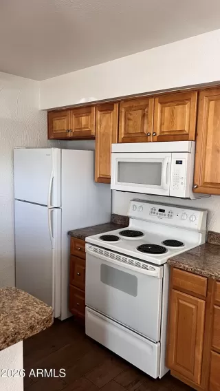 Photo #1: 7032283 Listing