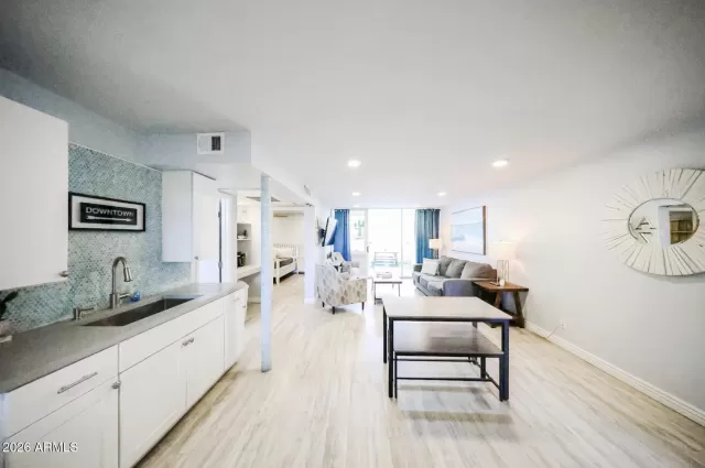 MLS: 7032333 Condo For Sale
