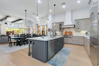 Photo #3: 7032677 Listing 