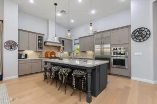 Photo #5: 7032677 Listing 