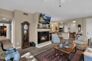 Photo #6: 7032796 Listing 