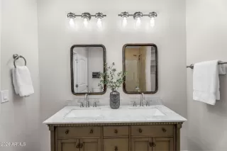 Photo #3: 7033207 Listing