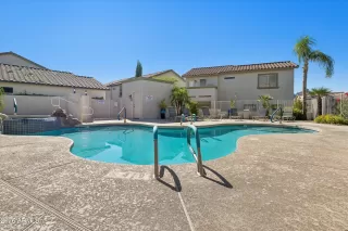 Photo #5: 7033314 Listing