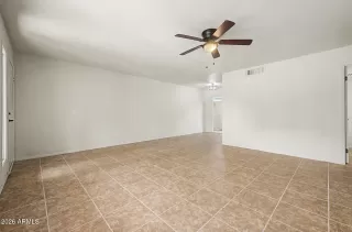 Photo #6: 7033406 Listing