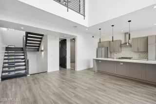 Photo #6: 7033613 Listing