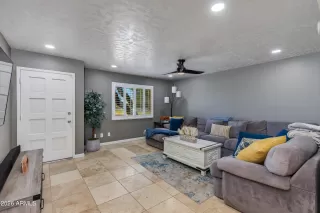 Photo #3: 7033770 Listing