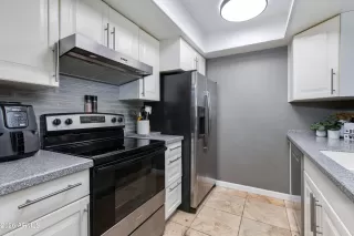 Photo #4: 7033770 Listing