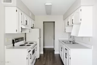 Photo #3: 7033780 Listing