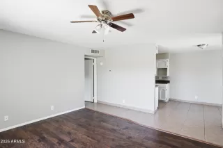 Photo #5: 7033786 Listing
