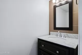 Photo #4: 7034126 Listing