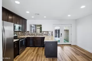Photo #5: 7034126 Listing