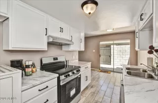 Photo #2: 7034779 Listing