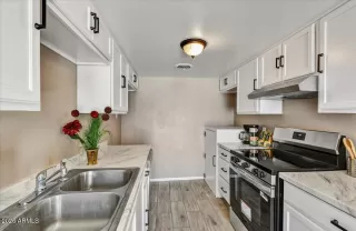 Photo #3: 7034779 Listing