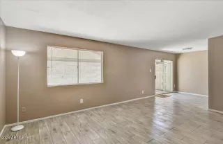 Photo #4: 7034779 Listing