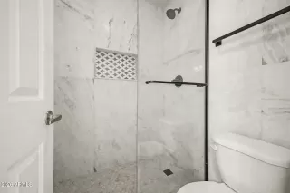 Photo #6: 7034882 Listing