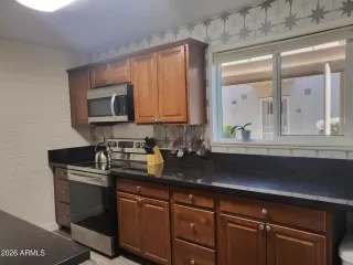 Photo #3: 7034892 Listing