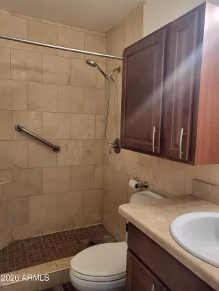 Photo #5: 7034892 Listing