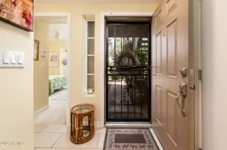 Photo #4: 7035011 Listing