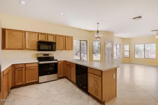 Photo #3: 7035030 Listing