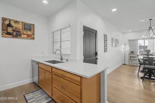 Photo #5: 7035049 Listing