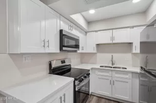 Photo #1: 7035313 Listing