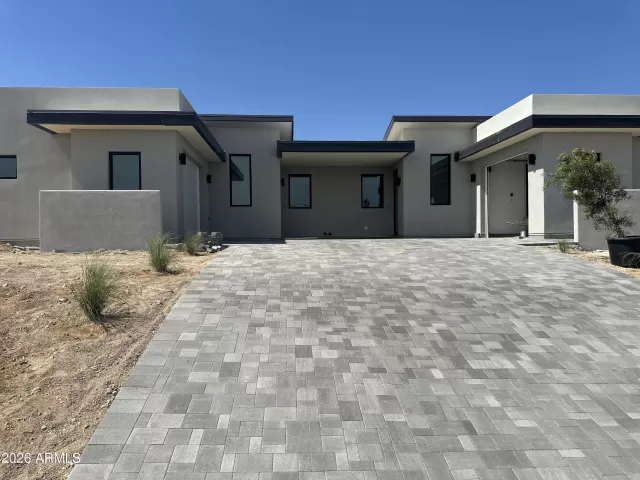 MLS: 7035362 Condo For Sale