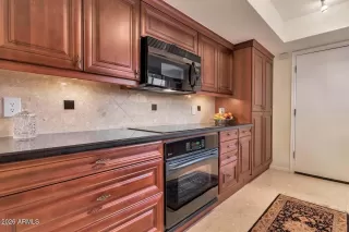 Photo #1: 7035595 Listing 