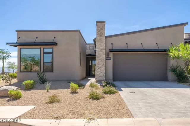 MLS: 7035622 Condo For Sale