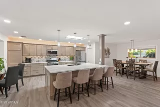 Photo #1: 7035783 Listing