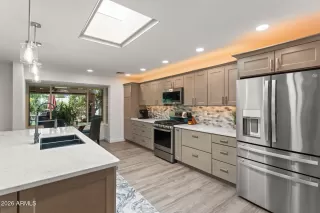 Photo #6: 7035783 Listing