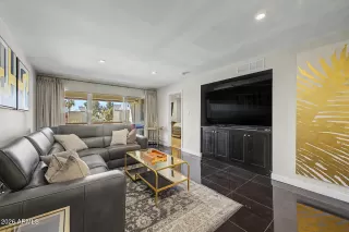Photo #3: 7035832 Listing
