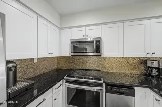 Photo #5: 7035832 Listing