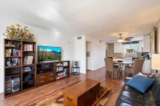 Photo #3: 7035904 Listing