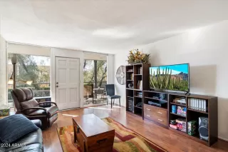 Photo #4: 7035904 Listing