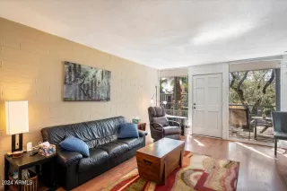 Photo #5: 7035904 Listing