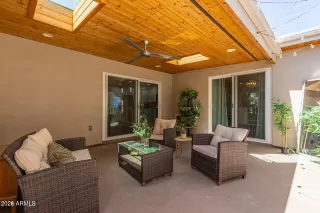 Photo #1: 7036065 Listing