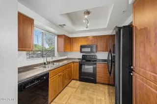 Photo #6: 7036176 Listing 