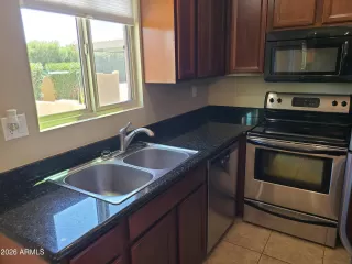 Photo #5: 7036178 Listing