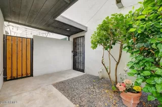 Photo #1: 7036195 Listing