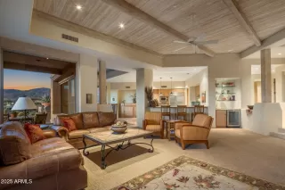 Photo #6: 7036534 Listing 