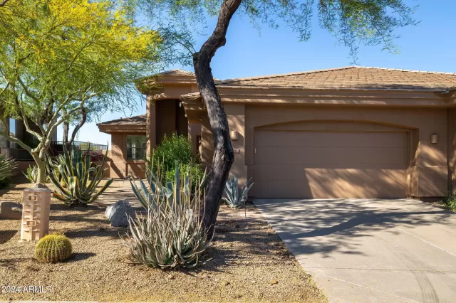 MLS: 7036651 Condo For Sale